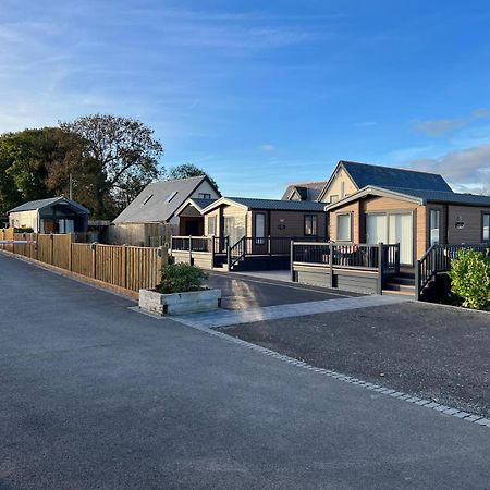 The Pods At Haulfryn Caravan Park Whitford エクステリア 写真