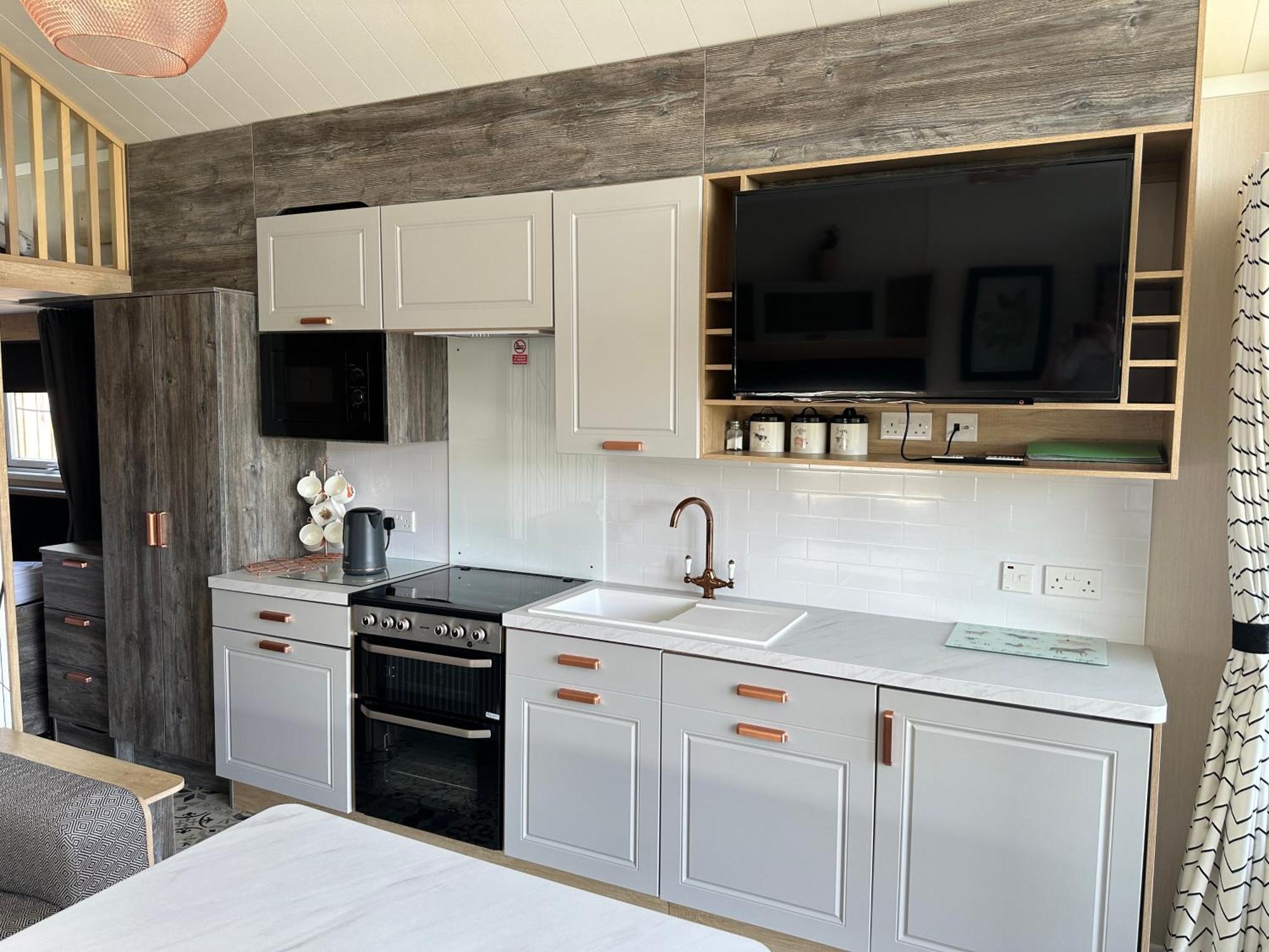The Pods At Haulfryn Caravan Park Whitford エクステリア 写真