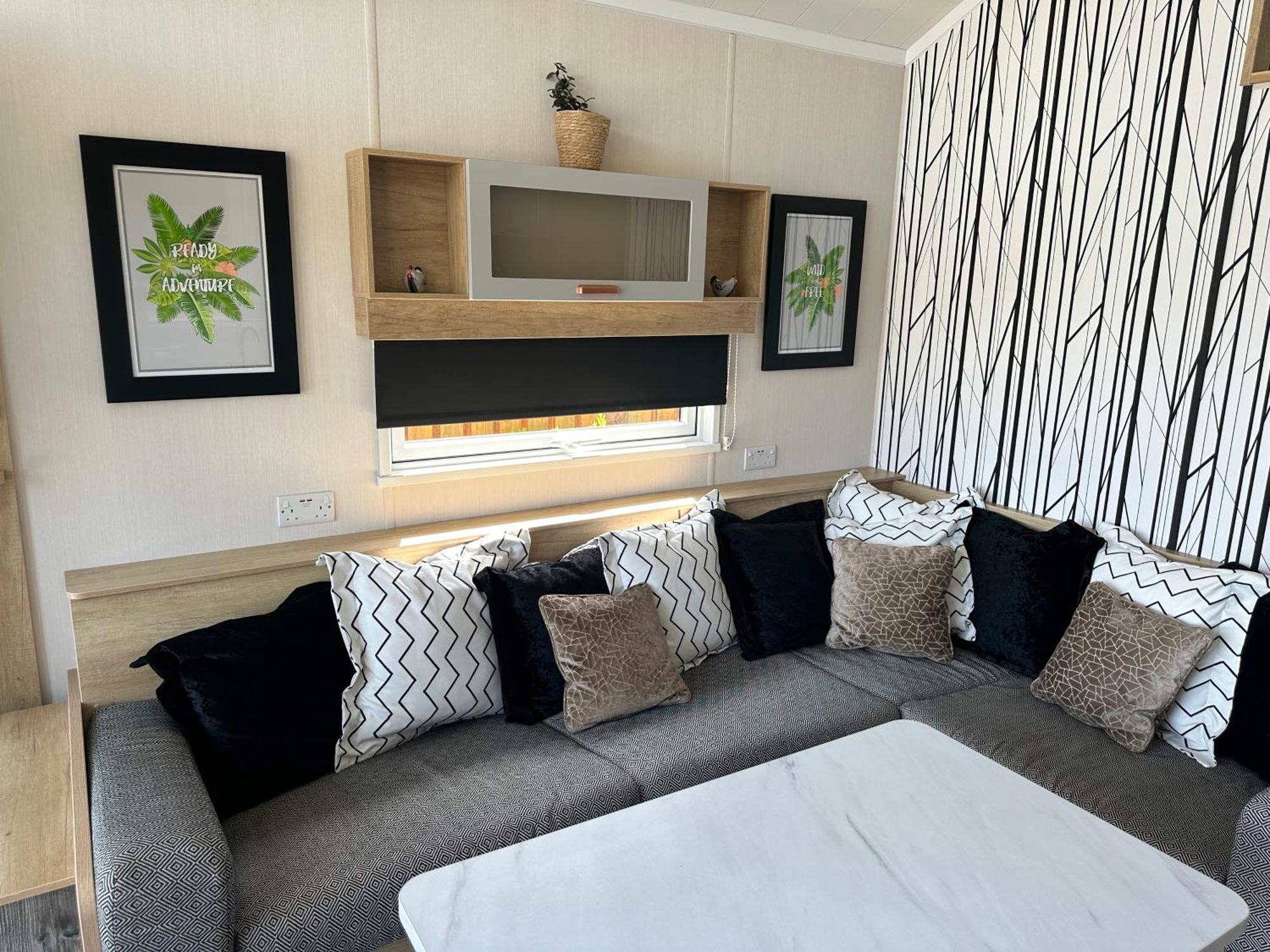 The Pods At Haulfryn Caravan Park Whitford エクステリア 写真